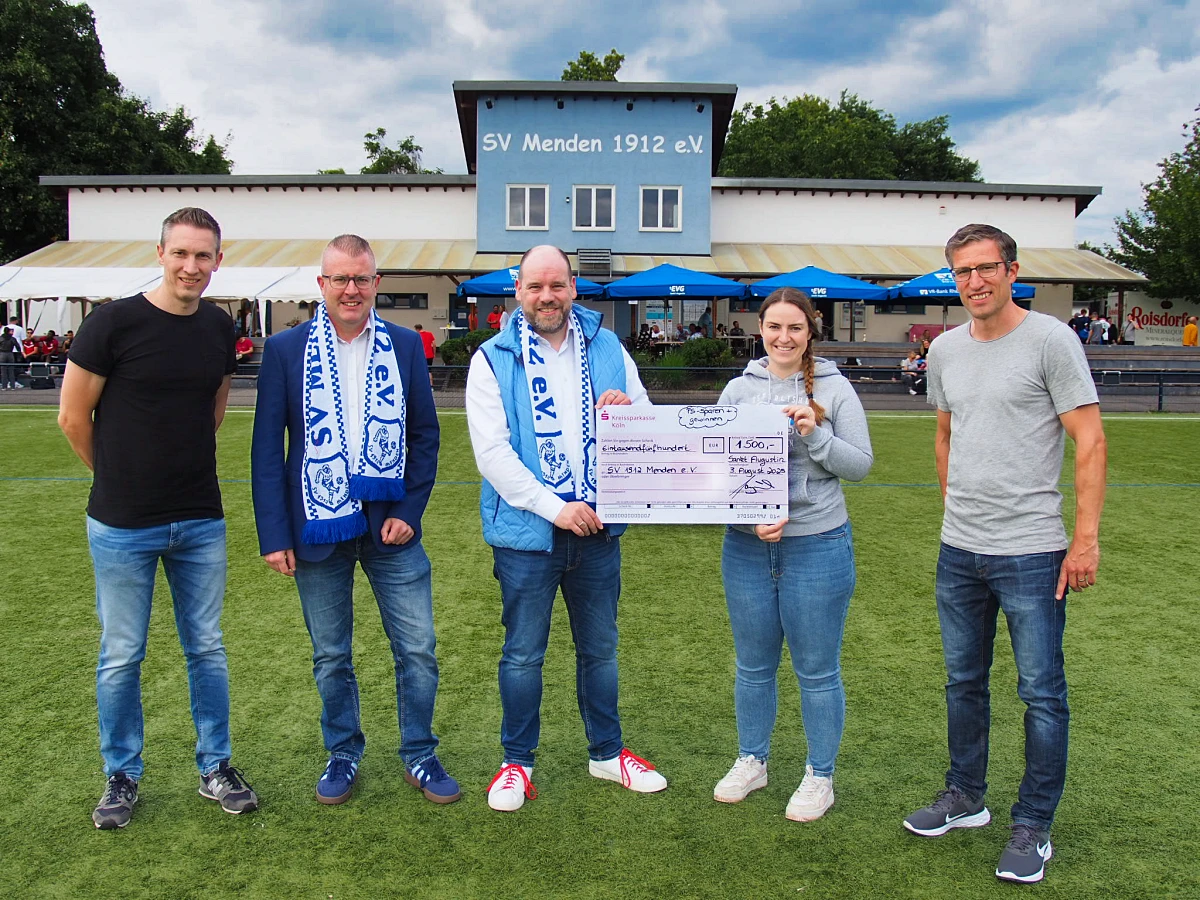 Sportwoche endet mit Spendenübergabe