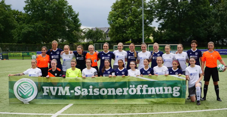 1. Frauen unterliegen im Auftaktspiel mit 1:4 (1:0)